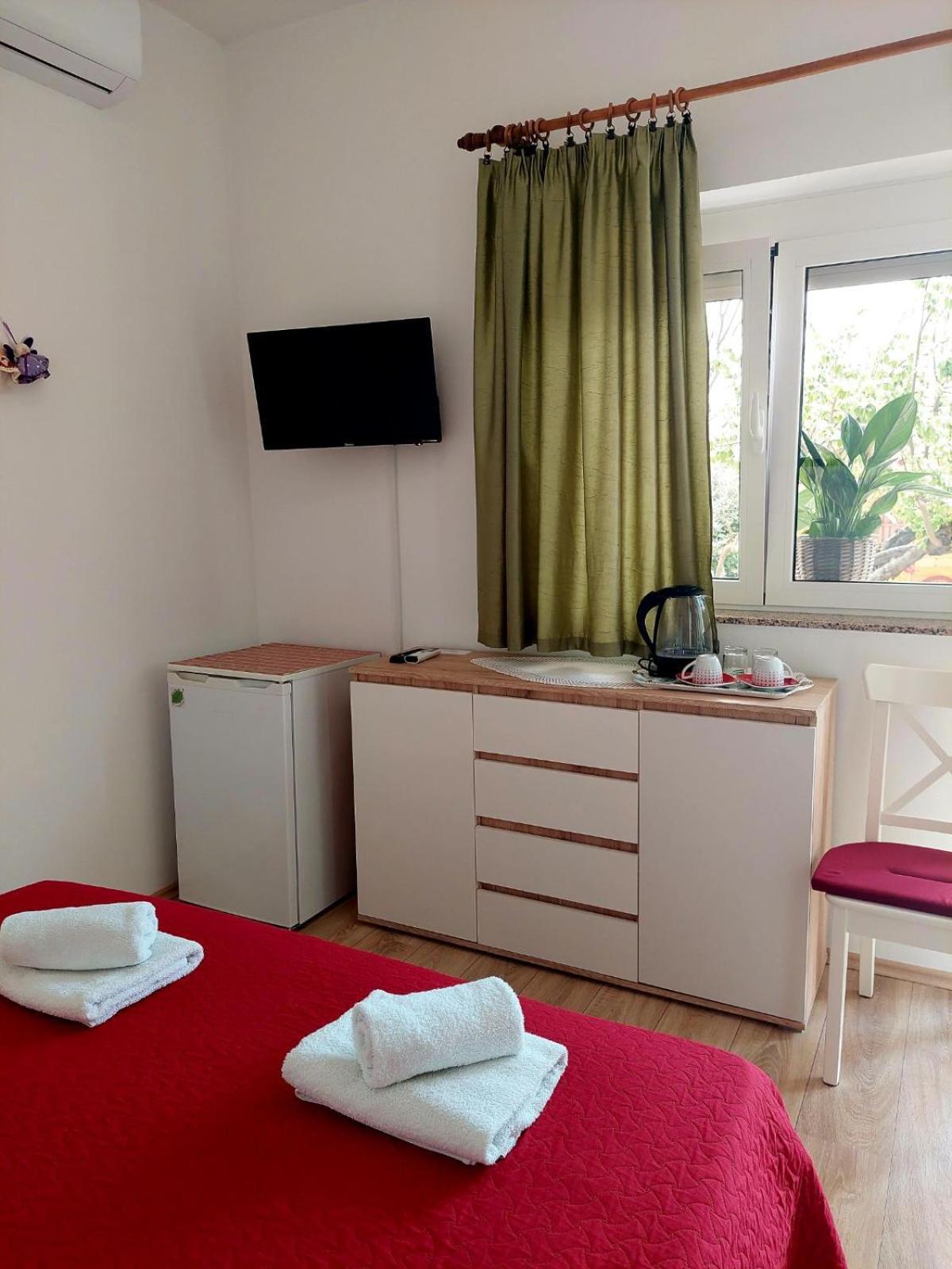 Rooms Hodanic Krk Town Ruang foto